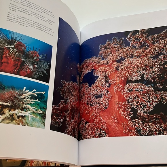 Hard Cover Book, large collection coffee table book, travel sights countries - Picture 5 of 13